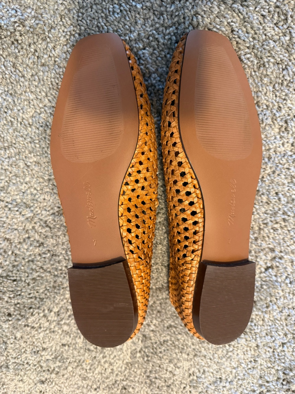 Madewell
The Mylie Ballet Flat in Handwoven Leather - Picture 3 of 7